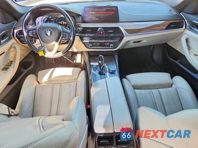 Zdjęcie 8 z 13 samochodu: 2018 BMW 530 I VIN:WBAJA5C51JG900126 - miniatura