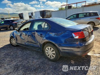 Drugie zdjęcie samochodu z przodu: 2014 VOLKSWAGEN JETTA BASE VIN:3VW2K7AJ3EM232841 - miniatura