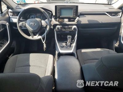 Zdjęcie 8 z 13 samochodu: 2020 TOYOTA RAV4 LE VIN:2T3LWRFV8LW078481 - miniatura