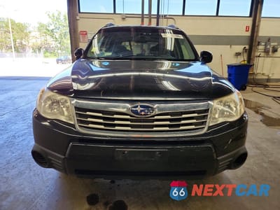 Piąte zdjęcie samochodu w środku: 2010 SUBARU FORESTER 2.5X PREMIUM VIN:JF2SH6CC9AH725417 - miniatura
