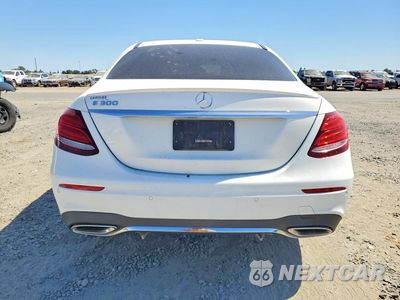 Zdjęcie 6 z 13 samochodu: 2018 MERCEDES-BENZ E 300 VIN:WDDZF4JB1JA312813 - miniatura
