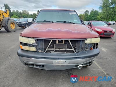 Piąte zdjęcie samochodu w środku: 2001 CHEVROLET SILVERADO K1500 VIN:1GCEK19T31E157979 - miniatura