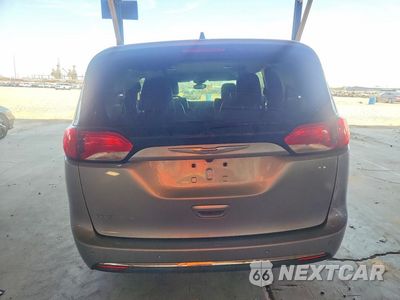 Zdjęcie 6 z 13 samochodu: 2017 CHRYSLER PACIFICA TOURING L VIN:2C4RC1BG5HR532635 - miniatura