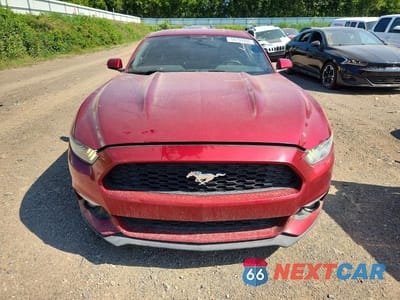 Piąte zdjęcie samochodu w środku: 2015 FORD MUSTANG VIN:1FA6P8THXF5318618 - miniatura
