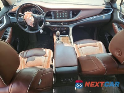 Zdjęcie 8 z 13 samochodu: 2018 BUICK ENCLAVE AVENIR VIN:5GAEVCKW6JJ229645 - miniatura