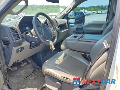 Zdjęcie 7 z 13 samochodu: 2022 FORD F350 SUPER DUTY VIN:1FDRF3G62NEC14026 - miniatura