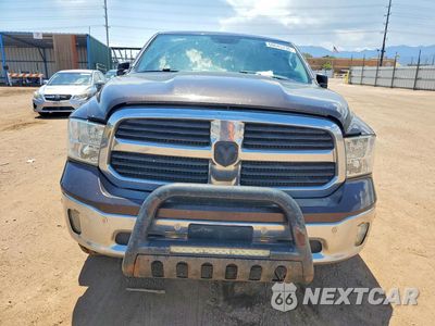 Piąte zdjęcie samochodu w środku: 2016 RAM 1500 SLT VIN:1C6RR7TT2GS252706 - miniatura