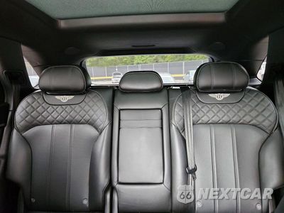 Zdjęcie 10 z 13 samochodu: 2017 BENTLEY BENTAYGA VIN:SJAAC2ZV7HC012602 - miniatura