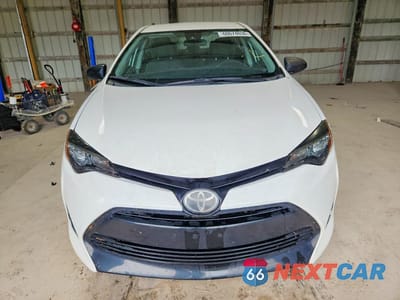 Piąte zdjęcie samochodu w środku: 2019 TOYOTA COROLLA LE VIN:5YFBURHE5KP939820 - miniatura