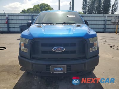 Piąte zdjęcie samochodu w środku: 2016 FORD F150 SUPER CAB VIN:1FTEX1E83GKE50908 - miniatura
