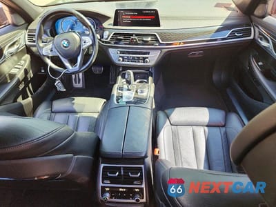 Zdjęcie 8 z 12 samochodu: 2019 BMW 740 XI VIN:WBA7E4C57KGV70292 - miniatura