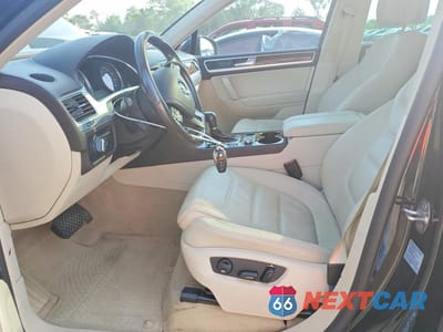 Zdjęcie 7 z 13 samochodu: 2015 VOLKSWAGEN TOUAREG V6 VIN:WVGEF9BP5FD004416 - miniatura