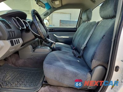 Zdjęcie 7 z 12 samochodu: 2006 TOYOTA TACOMA BASE VIN:5TENX22NX6Z235780 - miniatura