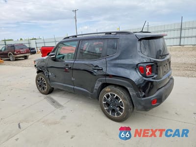 Drugie zdjęcie samochodu z przodu: 2023 JEEP RENEGADE LATITUDE VIN:ZACNJDB19PPP36047 - miniatura