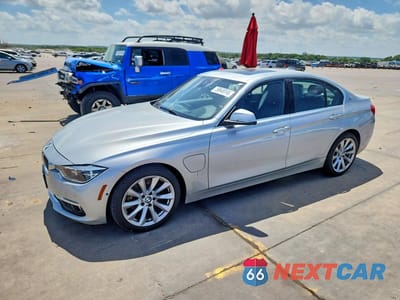 2017 BMW 330E WBA8E1C56HK480348 - główne zdjęcie licytacji z USA - miniatura