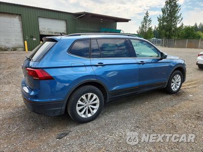 Trzecie zdjęcie samochodu z tyłu: 2020 VOLKSWAGEN TIGUAN S VIN:3VV1B7AX3LM059758 - miniatura