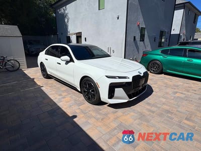 2024 BMW 740 I WBA23EH08RCP73339 - główne zdjęcie licytacji z USA - miniatura
