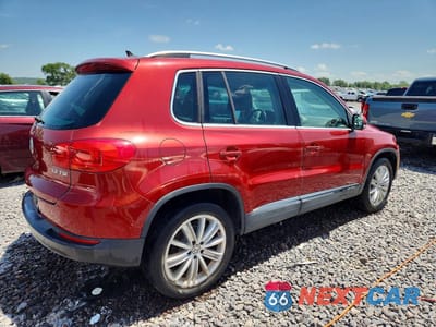 Trzecie zdjęcie samochodu z tyłu: 2013 VOLKSWAGEN TIGUAN S VIN:WVGAV3AX9DW085924 - miniatura
