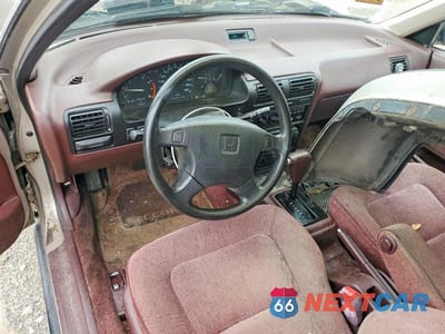Zdjęcie 8 z 12 samochodu: 1992 HONDA ACCORD EX VIN:1HGCB7670NA221895 - miniatura