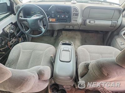 Zdjęcie 8 z 12 samochodu: 1999 CHEVROLET GMT-400 C1500 VIN:1GCEC19R9XR106070 - miniatura
