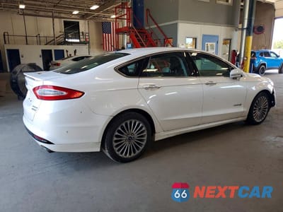 Trzecie zdjęcie samochodu z tyłu: 2014 FORD FUSION SE VIN:3FA6P0RU0ER194327 - miniatura