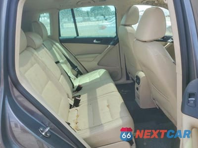 Zdjęcie 11 z 13 samochodu: 2012 VOLKSWAGEN TIGUAN S VIN:WVGAV7AX0CW003956 - miniatura