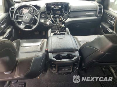 Zdjęcie 8 z 12 samochodu: 2024 RAM 1500 LARAMIE VIN:1C6RREJT8RN218844 - miniatura