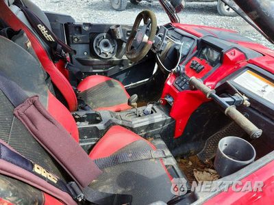 Piąte zdjęcie samochodu w środku: 2020 HONDA TALON UTILITY VEHICLE VIN:1HFVE0548L4101177 - miniatura