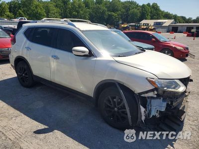 Czwarte zdjęcie samochodu z boku: 2018 NISSAN ROGUE SV VIN:JN8AT2MT8JW490301 - miniatura