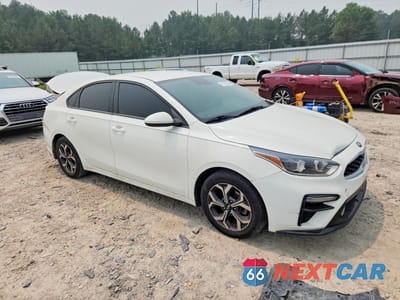 Czwarte zdjęcie samochodu z boku: 2020 KIA FORTE LXS VIN:3KPF24AD4LE189213 - miniatura