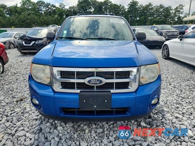 Piąte zdjęcie samochodu w środku: 2011 FORD ESCAPE XLT VIN:1FMCU9D70BKA08602 - miniatura