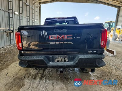 Zdjęcie 6 z 12 samochodu: 2022 GMC SIERRA K3500 AT4 VIN:1GT49VEY8NF100046 - miniatura
