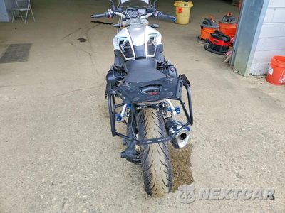 Czwarte zdjęcie samochodu z boku: 2018 BMW R1200 R VIN:WB10A1401JZ198188 - miniatura