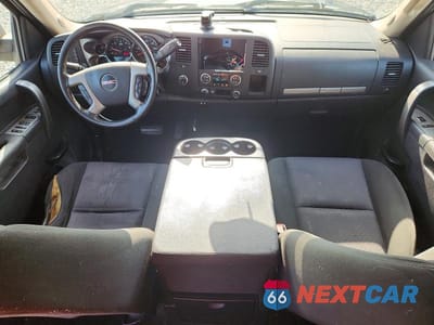 Zdjęcie 8 z 12 samochodu: 2011 GMC SIERRA K1500 SLE VIN:3GTP2VE35BG317876 - miniatura