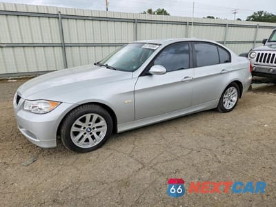 2006 BMW 325 I WBAVB135X6PT19190 - główne zdjęcie licytacji z USA - miniatura
