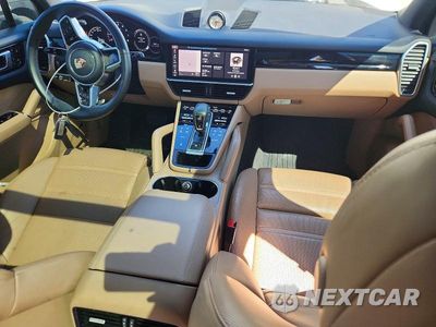 Zdjęcie 8 z 12 samochodu: 2020 PORSCHE CAYENNE VIN:WP1AA2AY7LDA10604 - miniatura
