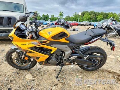 Trzecie zdjęcie samochodu z tyłu: 2026 TRIUMPH MOTORCYCLE DAYTONA 660 VIN:SMTL23UF6TTCS7322 - miniatura