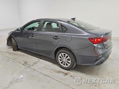 Drugie zdjęcie samochodu z przodu: 2023 KIA FORTE LX VIN:3KPF24AD5PE685885 - miniatura