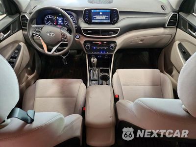 Zdjęcie 8 z 14 samochodu: 2019 HYUNDAI TUCSON VALUE VIN:KM8J3CA48KU037853 - miniatura