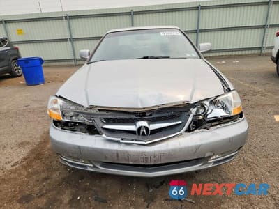 Piąte zdjęcie samochodu w środku: 2002 ACURA 3.2TL VIN:19UUA566X2A038888 - miniatura