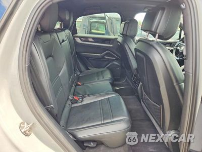 Zdjęcie 11 z 13 samochodu: 2025 PORSCHE CAYENNE VIN:WP1BA2AYXSDA30364 - miniatura