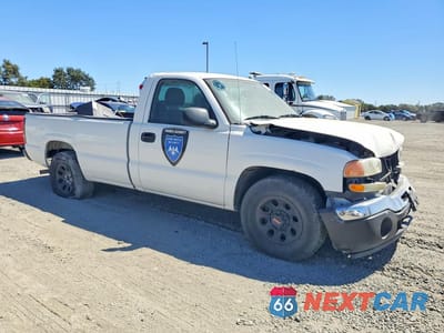 Czwarte zdjęcie samochodu z boku: 2005 GMC NEW SIERRA C1500 VIN:1GTEC14V15Z900403 - miniatura