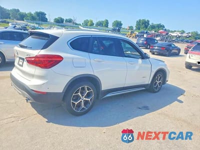 Trzecie zdjęcie samochodu z tyłu: 2018 BMW X1 XDRIVE28I VIN:WBXHT3C31J5K21440 - miniatura