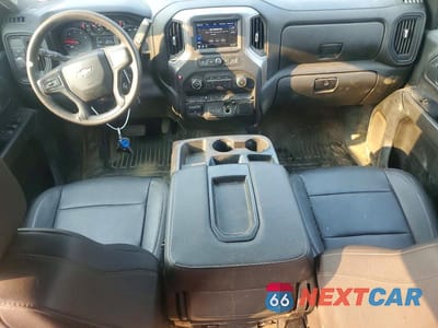 Zdjęcie 8 z 12 samochodu: 2021 CHEVROLET SILVERADO C3500 DUMP TRUCK VIN:1GB4WREY5MF311532 - miniatura