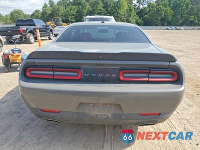 Zdjęcie 6 z 13 samochodu: 2018 DODGE CHALLENGER SXT VIN:2C3CDZAG3JH322215 - miniatura