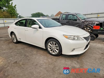 Czwarte zdjęcie samochodu z boku: 2015 LEXUS ES 300H VIN:JTHBW1GG5F2080763 - miniatura