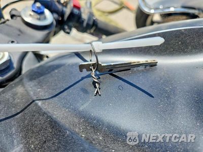 Zdjęcie 8 z 9 samochodu: 2008 HONDA CBR600 RR VIN:JH2PC40478M102990 - miniatura