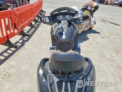 Zdjęcie 6 z 8 samochodu: 2009 VICTORY MOTORCYCLES VISION TOURING VIN:5VPSD36D193000787 - miniatura