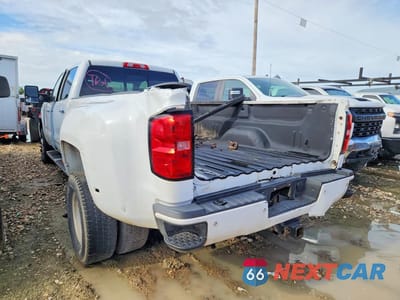Drugie zdjęcie samochodu z przodu: 2017 GMC SIERRA K3500 DENALI VIN:1GT42YEY7HF234332 - miniatura