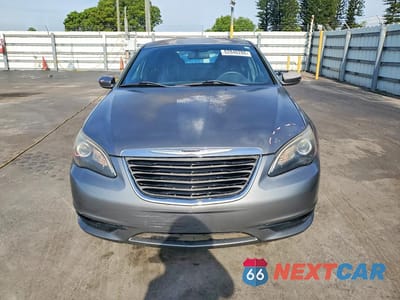 Piąte zdjęcie samochodu w środku: 2013 CHRYSLER 200 TOURING VIN:1C3CCBBB0DN629270 - miniatura